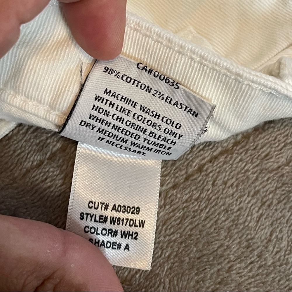 Hudson White Shorts size 27 - Picture 7 of 7